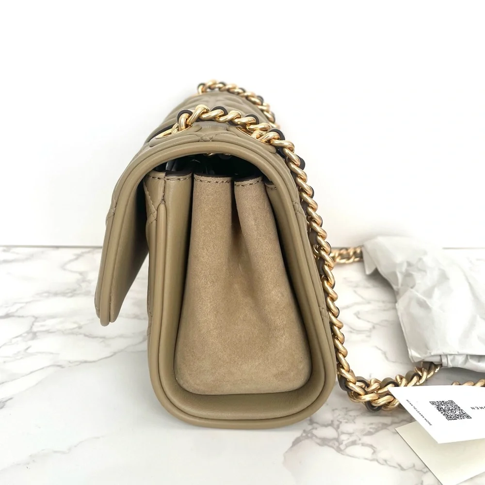 ❌SOLD❌ New Tory Burch Small Fleming Soft Leather Shoulder Bag Pebblestone - Picture 6 of 13